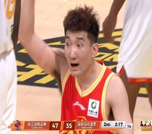 20!广厦男篮7分险胜深圳,罚球2712,胡金秋17+8贺希宁18+4+5