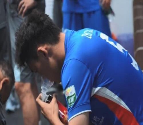 记者:申花吴曦、陈晋一等主力严重体力透支,靠意志品质在撑