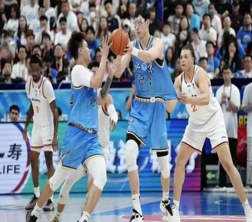 CBA半决赛北汽男篮主场大比分落败,被逼到悬崖边上