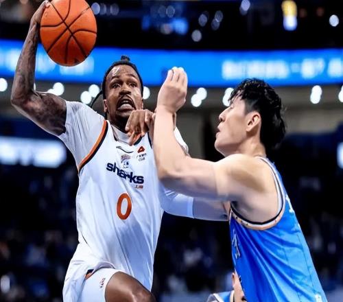 随着上海大胜15分,CBA季后赛最新排名如下!北京失赛点12落后