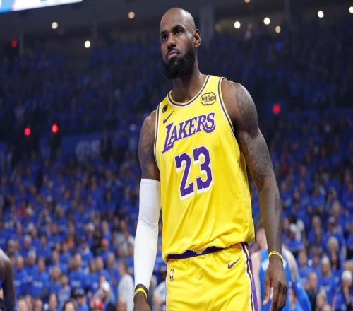 霸气，湖人队詹姆斯透露若决定重返NBA打第24个赛季，首要考虑啥