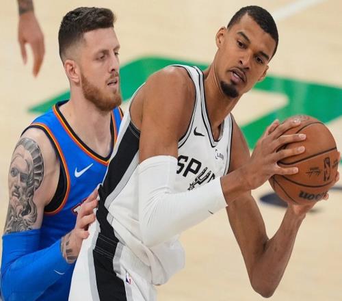 3年8700万美金！联盟第1！NBA新恶人把话挑明，文班亚马没有退路