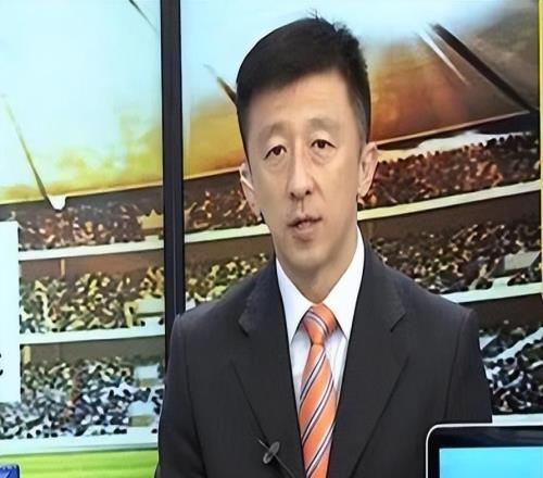 申花为何突然6轮不胜陷入低迷足球名嘴一针见血,道出背后原因