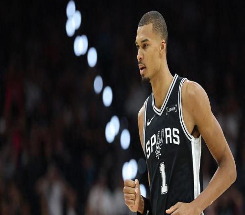 西决抢七!美媒更新NBA夺冠概率:马刺20.8%遭低估尼克斯飙升第一