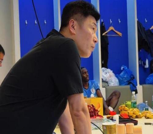 大连后半程不追求名次球迷：不降级不肯花钱，别去客场就投降！