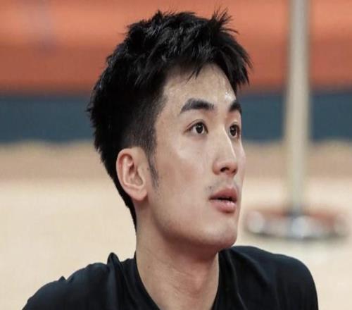 记者：山东高速今日开启夏训，于德豪、孙桐林等四人基本确定离队