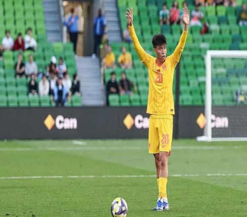 新一哥！王钰栋身价再涨30万欧总身价180万位居中超本土第1