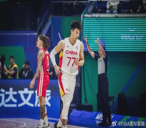 宣布了！四冠前锋落选！中国男篮最新21人名单