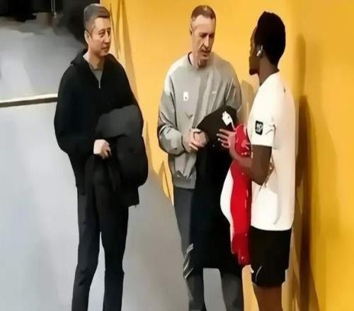 46分后再砍30分！5战场均32+5，堪称CBA第1外援，郭士强快归化他