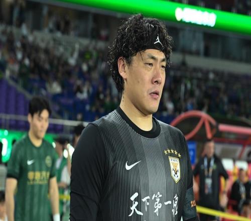 鲁能14惨败浙江队！王大雷赛后作出重要决定，球迷异口同声点赞