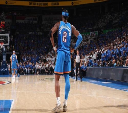 NBA打外星人的方法找到了雷霆胜马刺，西决1比1战平