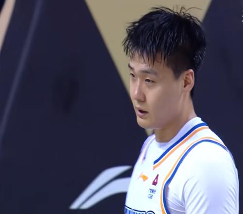 输上海15分！揪出1个表现最差之人，坑惨了北汽队