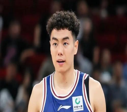 今年季后赛，CBA这4位王牌球员，把身价打没了