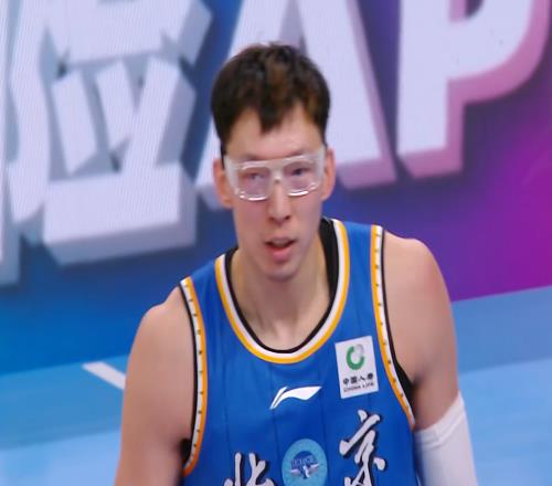 输上海14分!揪出3大“废柴”,坑惨了北汽队