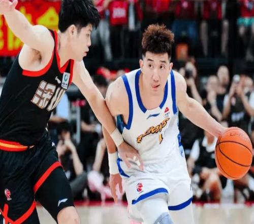 随着广厦9788战胜深圳,CBA季后赛最新排名出炉!广厦上海争冠