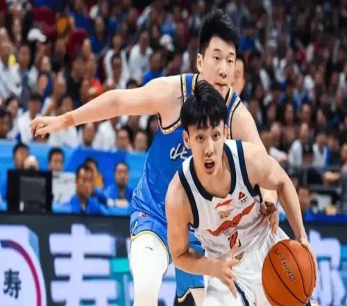 广东男篮动态速递！优先续约权给到奎因和萨姆纳，陈老板亲自总结赛季，徐杰改变夏天计划