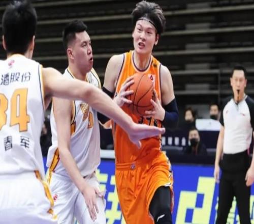 CBA季后赛最悲壮球员！用了601场才打进总决赛：为冠军他等太久了
