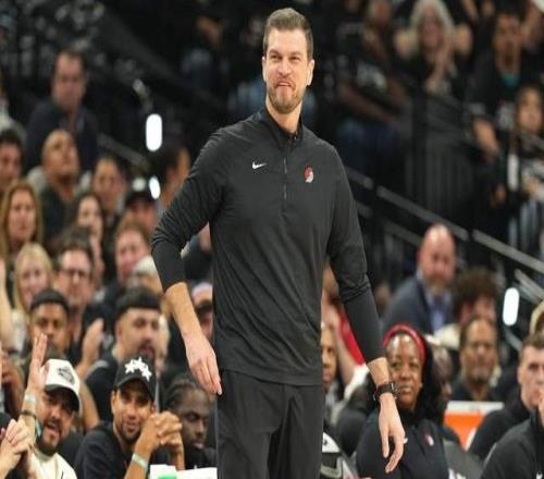 别嘲笑杨瀚森了，他在NBA场均数据远超周琦，但一消息对他很不利