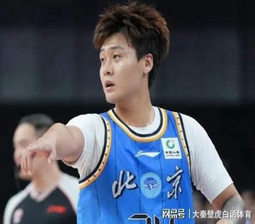 “微笑”门升级！北京13出局仅1天，赵睿被喊“滚蛋”，本尊回应