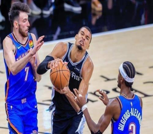 NBA西部决赛G4马刺10382大胜雷霆系列赛总比分为22平