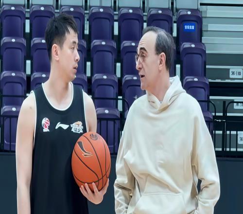 东边不亮西边亮！虽然辽篮无缘八强，但辽足换帅后5比0狂胜浙江队
