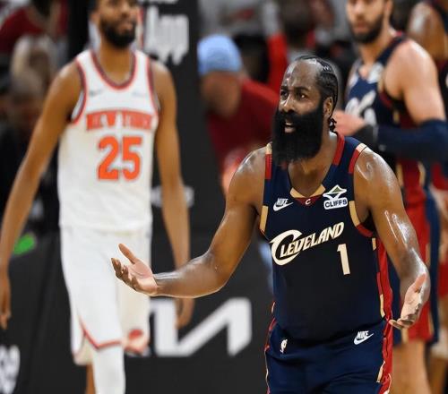 随着尼克斯大胜37分，NBA季后赛最新排名出炉！东部第4遭横扫出局