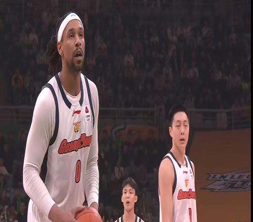 16岁拿下MVP！CHBL第一控卫或被广东队看中，1米90太适合杜锋了！