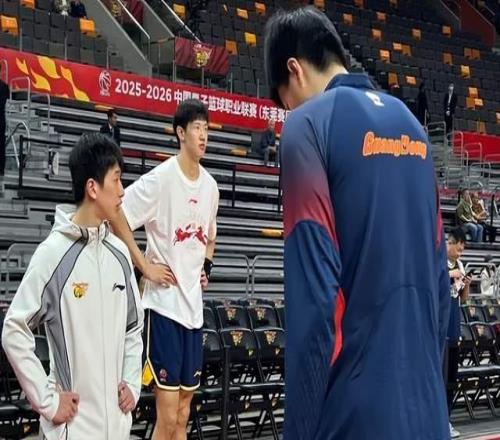 合同到期,赴美特训,广东21岁锋线好样的,杜锋还会给他机会吗