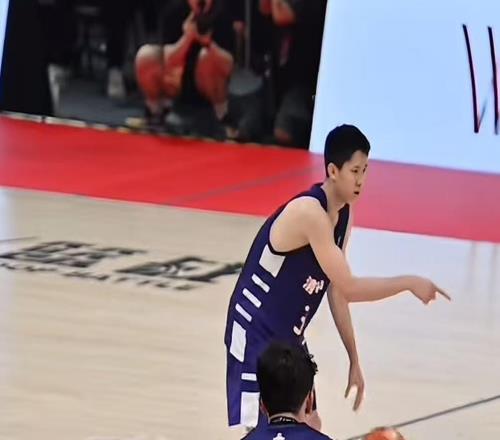 恭喜杜锋!广东本土高后卫打出身价,有望被朱芳雨签下