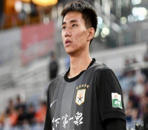 王大雷缺阵成谜,于金永两度崩盘!泰山收获平局暴露门将致命断层