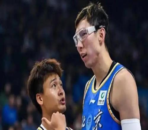 啥情况周琦解说NBA东部决赛居然嘲笑北京首钢，许利民李楠躺枪