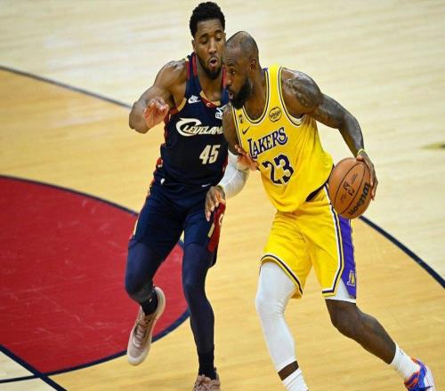 NBA传闻：如果勒布朗詹姆斯想离开湖人，骑士队该如何促成此事