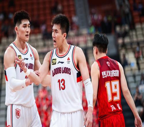 续约还是退役郭艾伦告别D类合同，1个理由留广州，失去3个下家