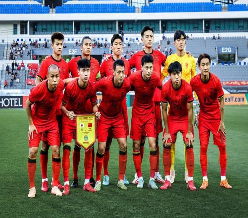 国足公布26人集训名单：武磊+戴伟浚回归！招4门将，李昊首次入选