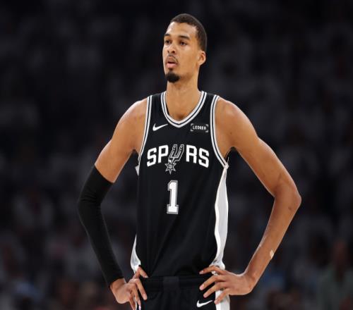 逃过罚款！NBA官方口头警告文班亚马因天王山后拒绝采访