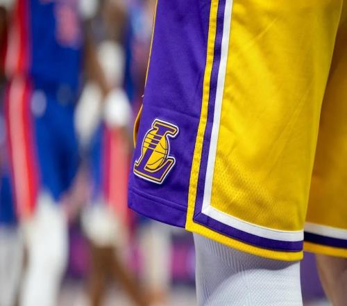 ESPN:湖人解雇了超过12名员工,商务部门进行重大重组