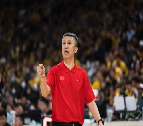 中国男篮6月34日两战塞尔维亚俱乐部19人阵容多达10位后卫