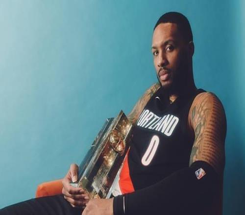 利拉德社媒回怼球迷：我就是NBA历史上第二好的射手