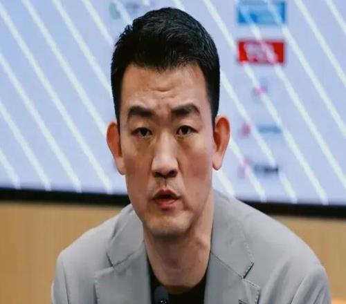 G2被上海绝杀！王博亲承球队发挥没问题，过多依赖布朗G3会调整！