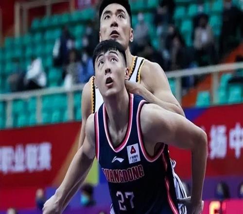 NCAA留洋男篮新星井喷！五人首发阵容成型，姚明体教改革终见硕果