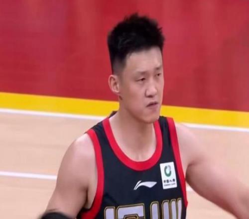 周鹏可能重回广东队，本人回应北京首钢确定续约陈盈骏