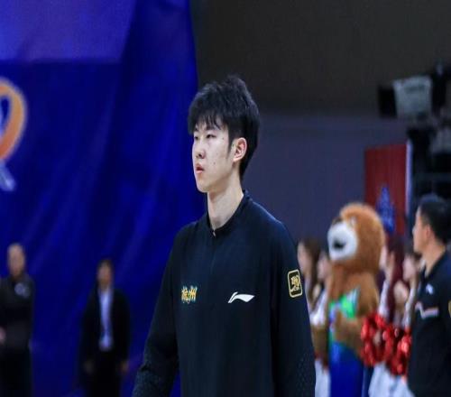 双胞兄弟都打CBA,弟弟曾获亚洲杯亚军,如今哥哥为广厦卫冕而战