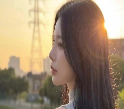 MVP!文班泪洒现场,他还是孩子