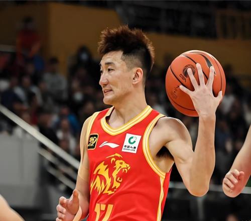 输给上海33分！揪出3大“废柴”，坑惨了广厦队