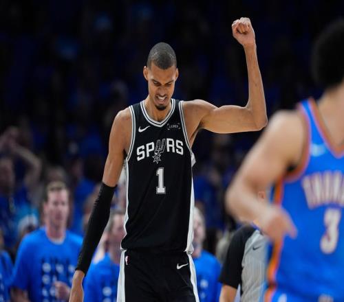 NBA总冠军概率出炉！马刺57.5%完胜纽约文班4大优势领跑FMVP争夺