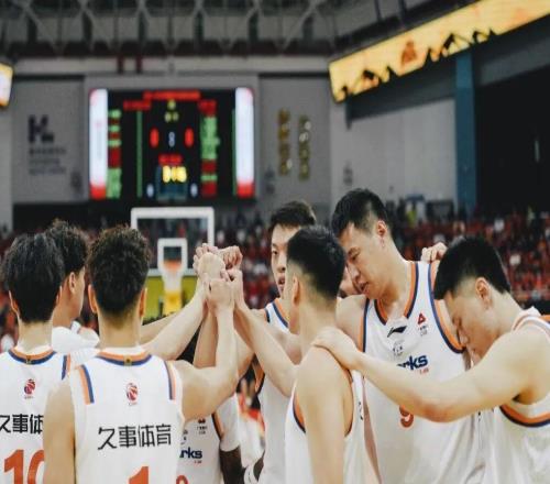 上海男篮总决赛为何能连赢三场