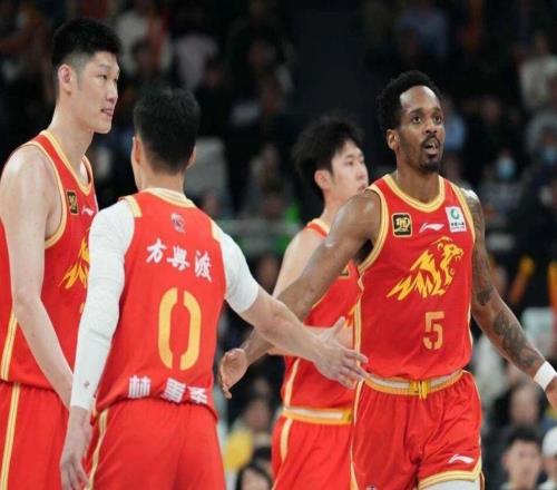 CCTV5直播！广厦男篮生死对决上海王博调整空间有限或被40横扫