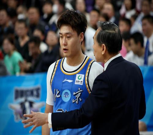 CBA六笔失败交易！赵睿坑了北京，杜锋选错核心，辽篮找错接班人