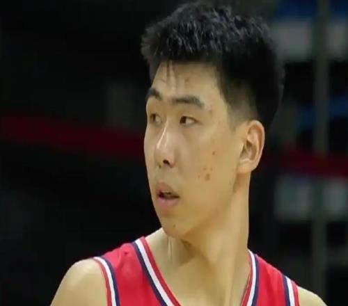 徐昕动态更新！众多NCAA名校向徐昕发邀请，但本人仍在国家队训练
