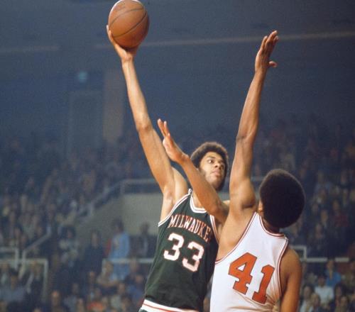 盘点NBA五大最年轻的FMVP，贾巴尔第五，马刺1人有望登顶榜单第一